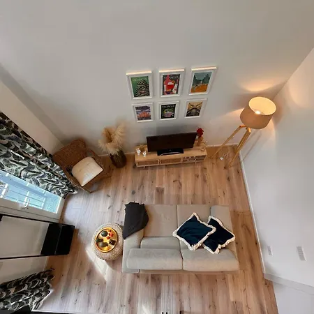 Classy & Chic 2 Storey Loft * Milan